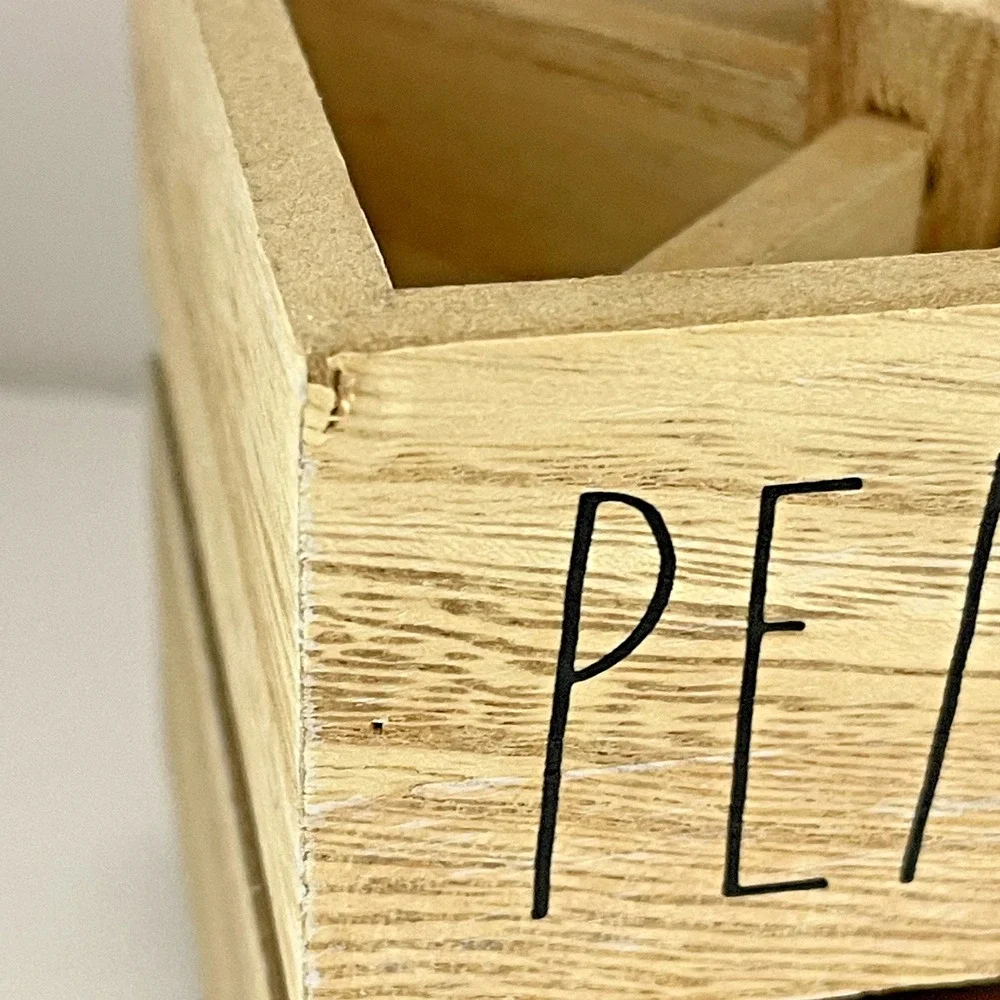 Rae Dunn Notepad and Pen Set with Wooden Desk‎ Organizer